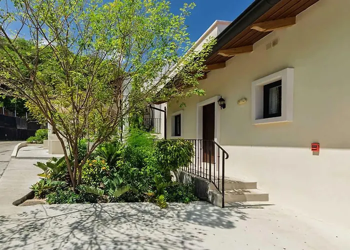 Ocean View With Spacious Terrace Hébergement de vacances *