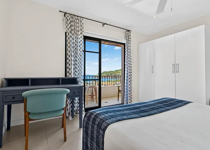 Ocean View With Spacious Terrace